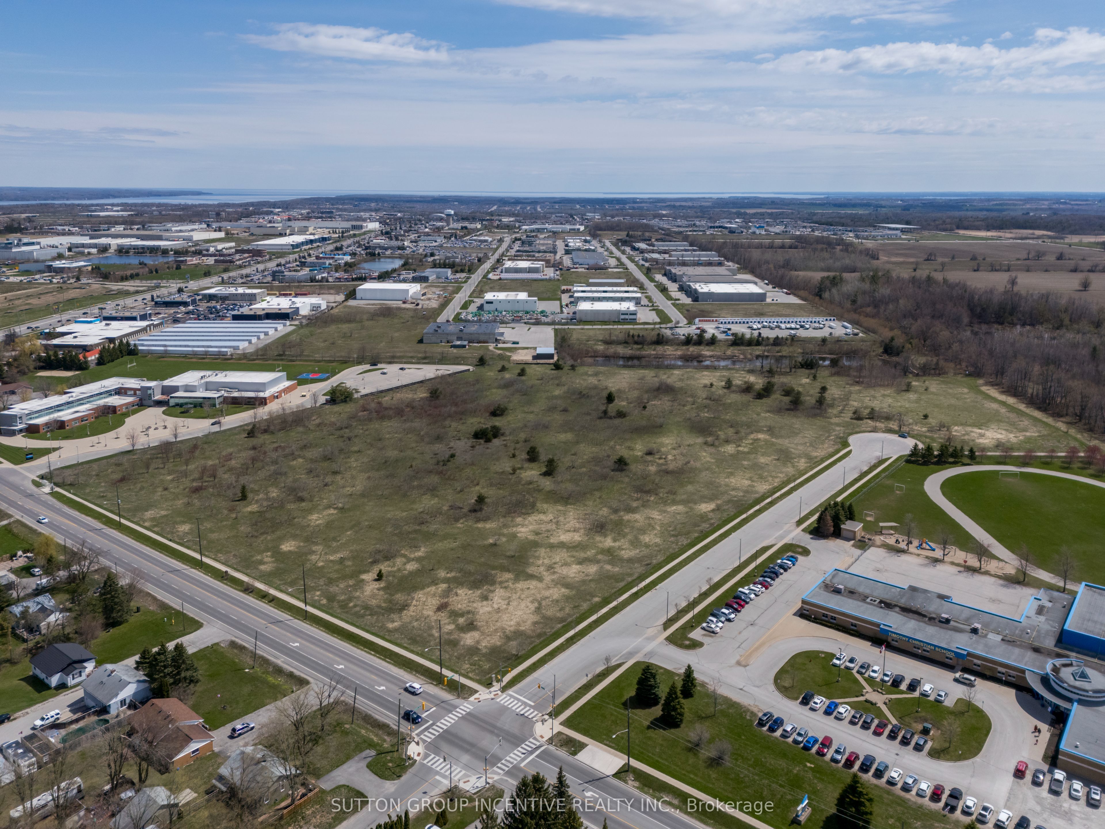 Additional image 6 of 740 Essa Road, Barrie, ON, L4N 9E9