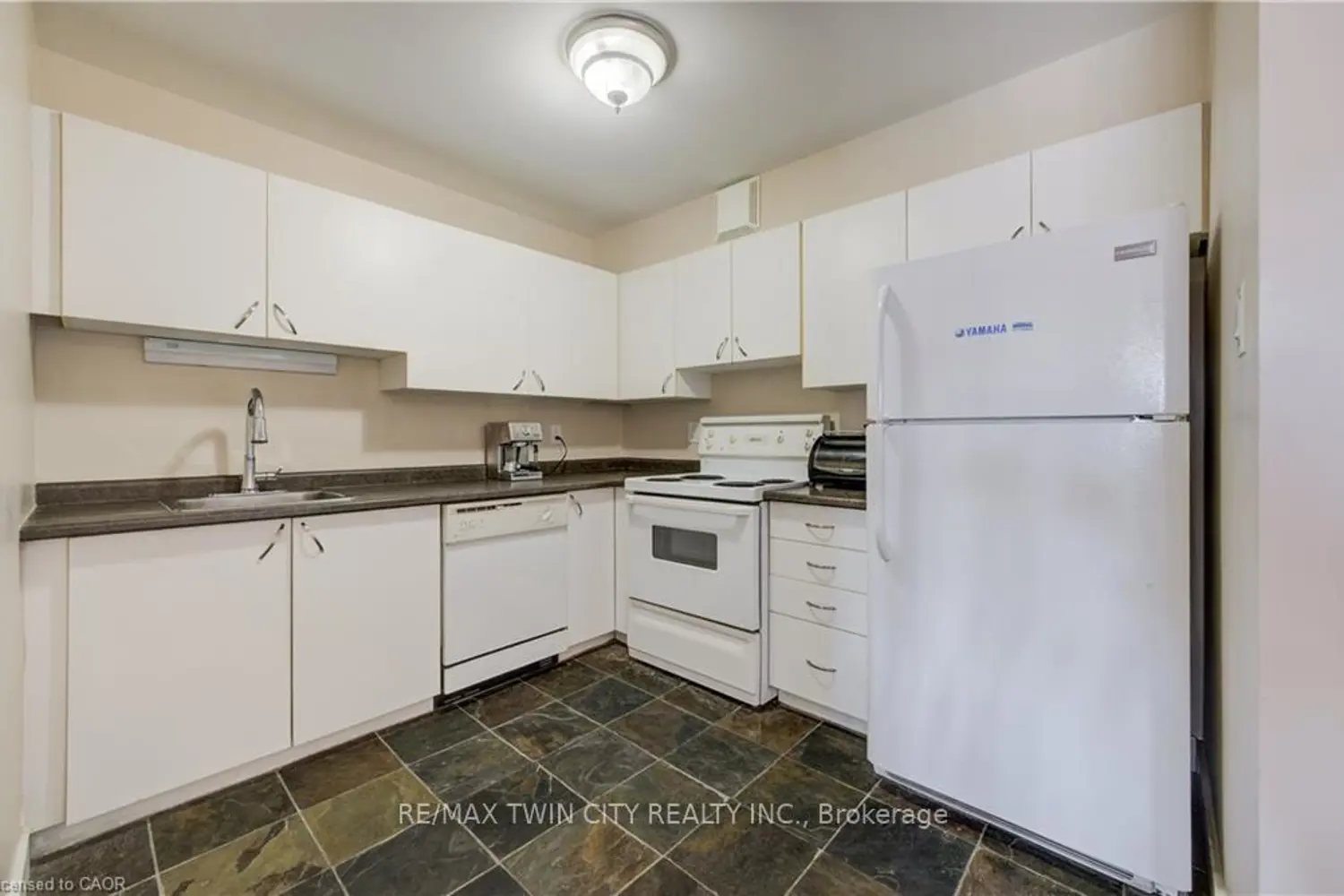 Additional image 7 of 15 Hofstetter Avenue 318