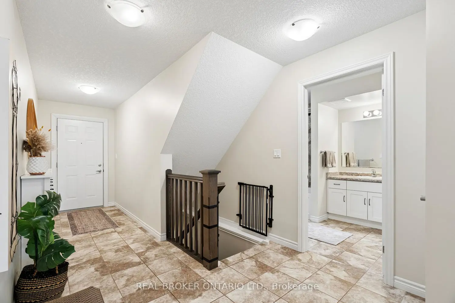 9 Guthrie Lane 9B photo 3