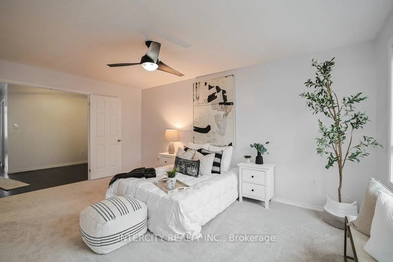 Additional image 11 of 21 Diana Avenue 74