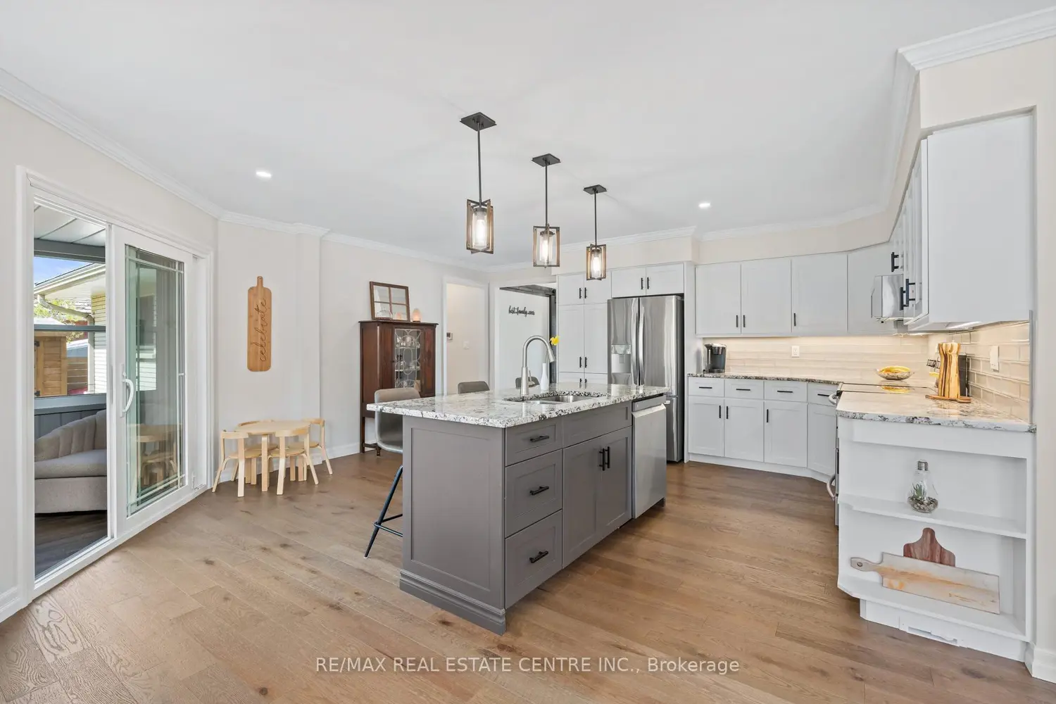 42 Ridgeway Avenue photo 5