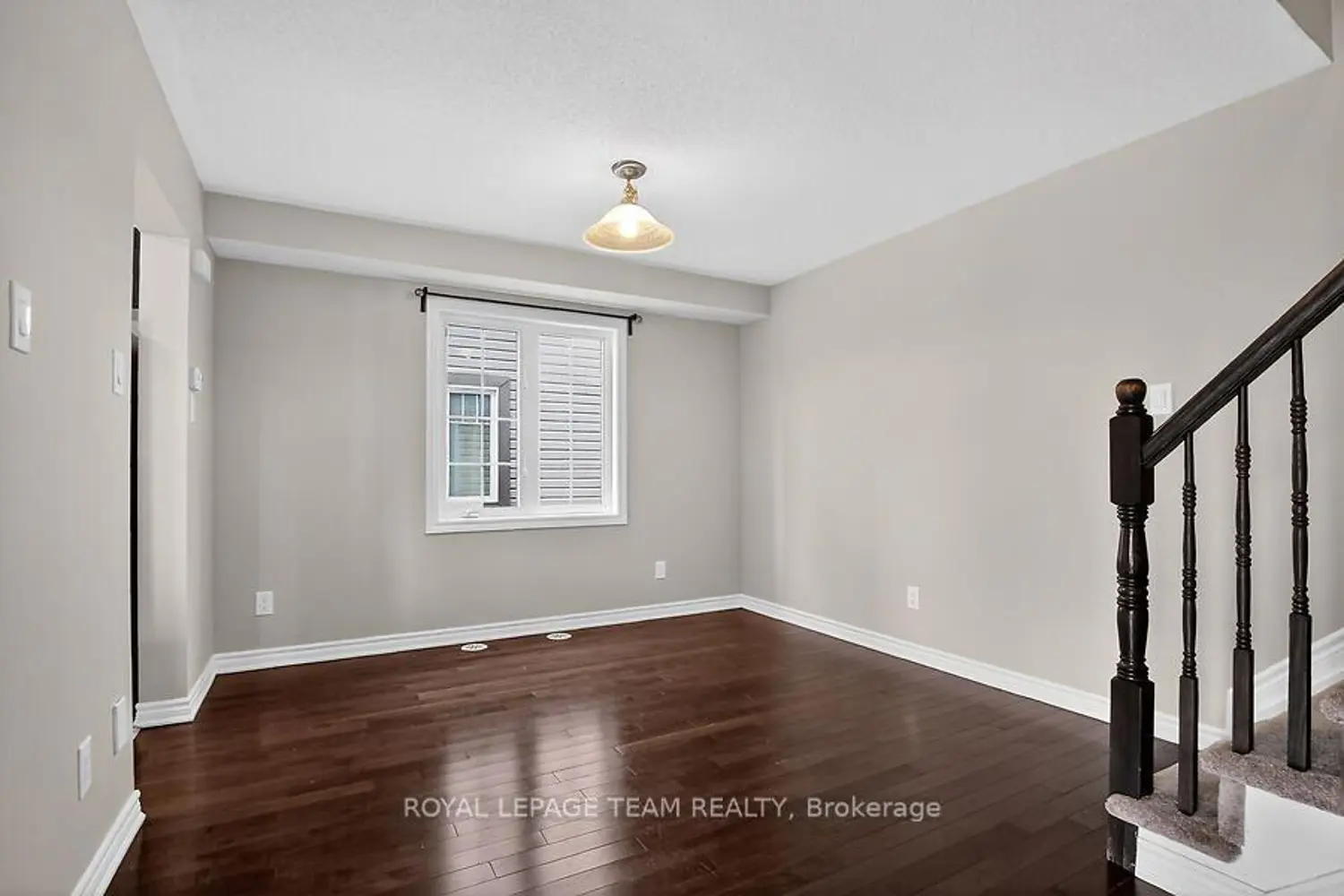 127 Grenadine Street photo 3