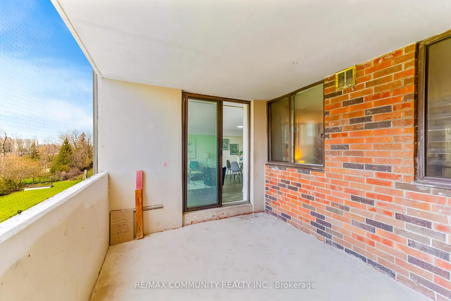 Additional image 19 of 3380 Eglinton Avenue 511