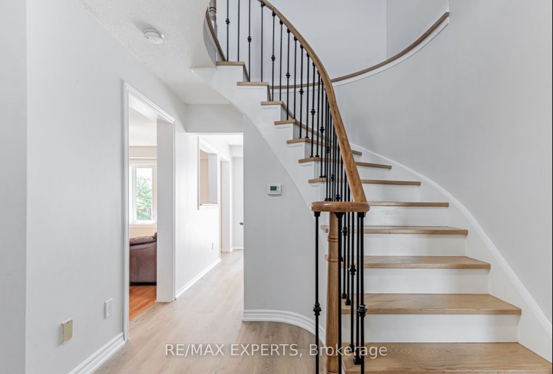 Additional image 3 of Upper-135 Livingstone Street W, Barrie, ON, L4N 7J4