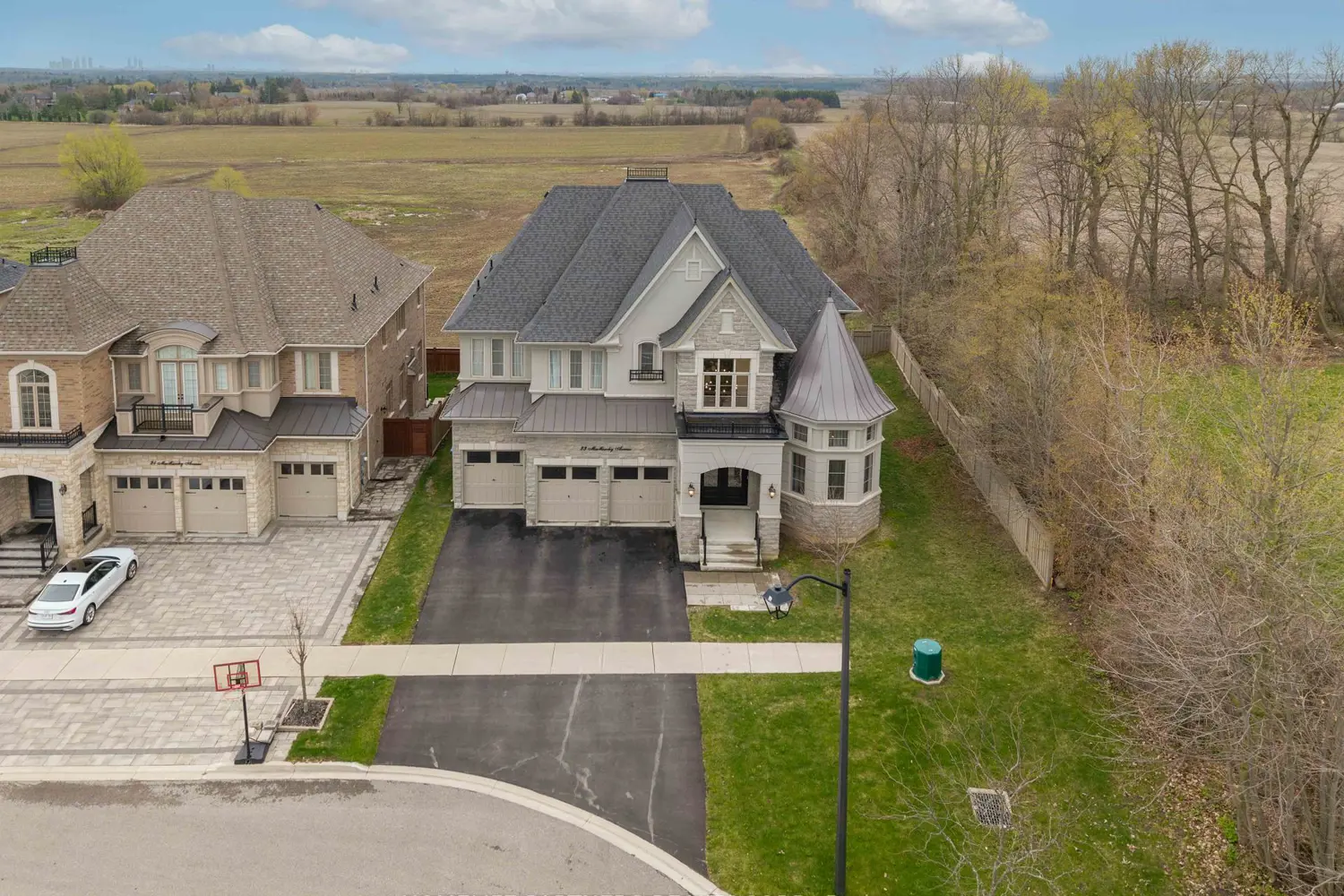 Additional image 19 of 23 Macmurchy Avenue