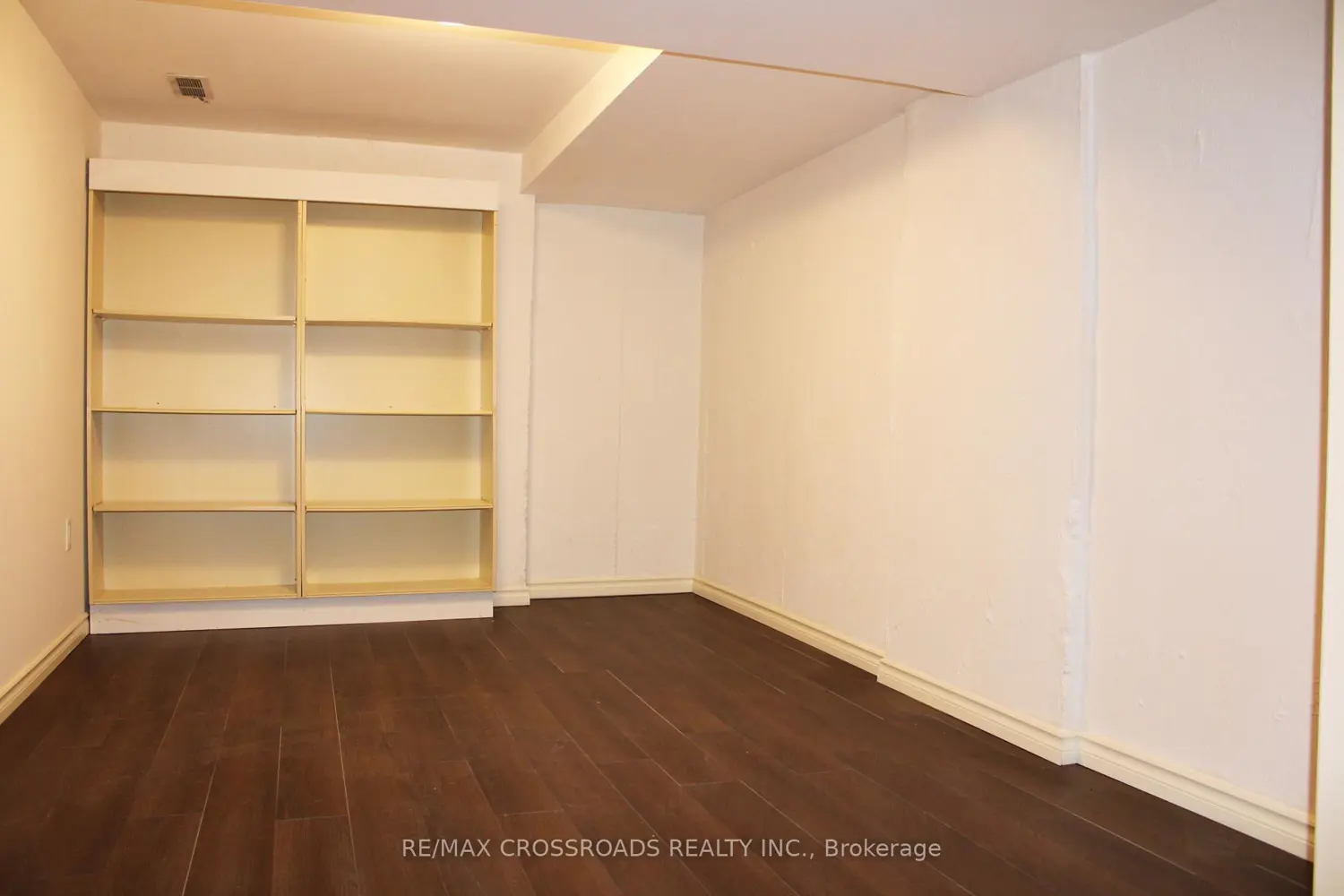 Additional image 16 of 62 Transwell Avenue