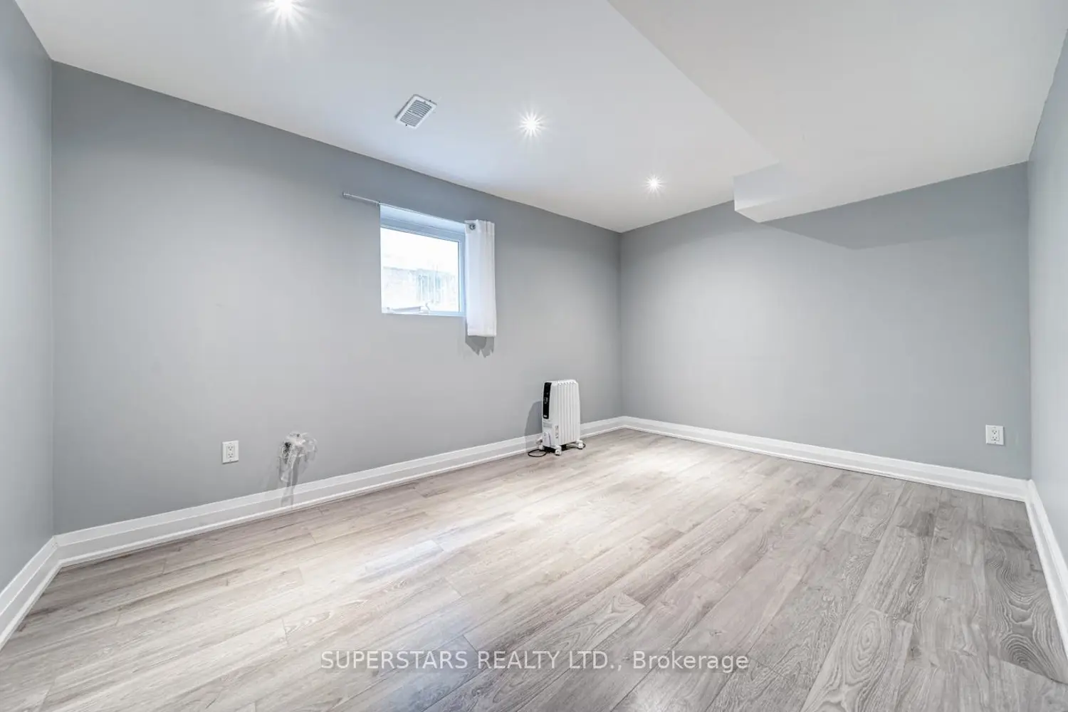 Additional image 17 of 176 Homewood Avenue