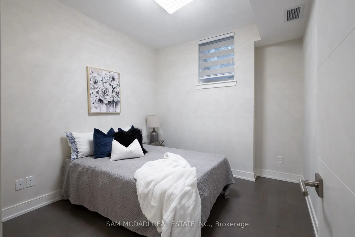 Additional image 13 of 670 Atwater Avenue 1
