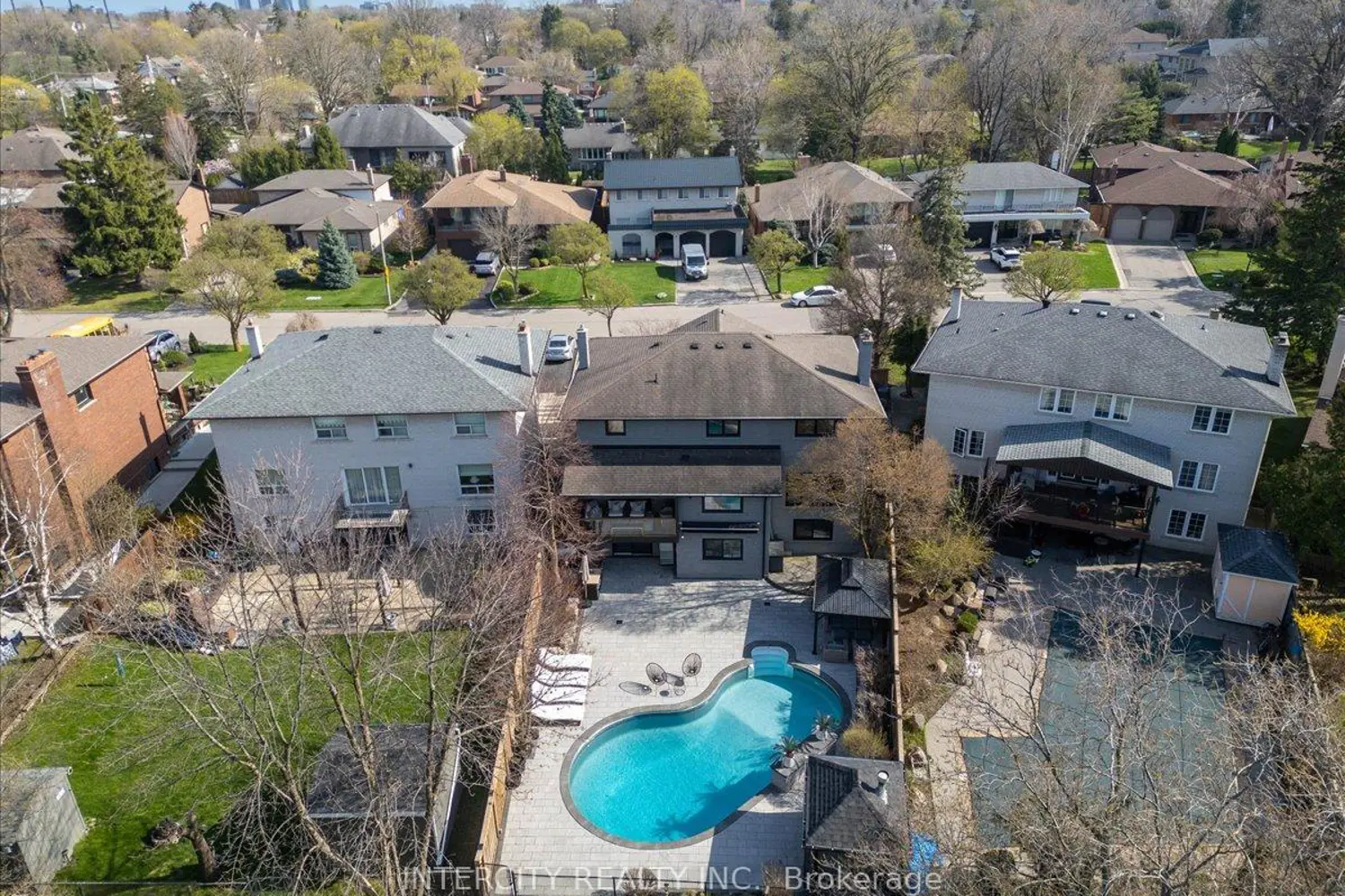 Additional image 18 of 61 Golfwood Heights