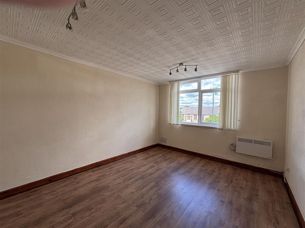 Additional image 4 of 2 bed flat to rentHigh Street, Connahs Quay CH5