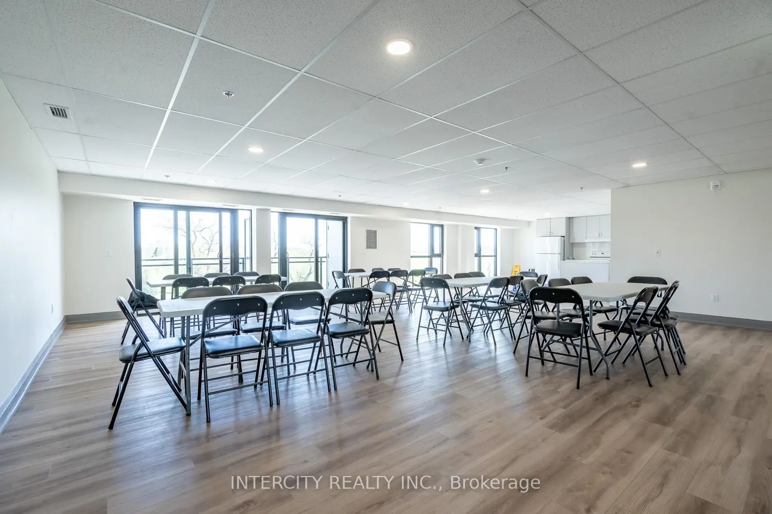 Additional image 11 of 50 Herrick Avenue 327