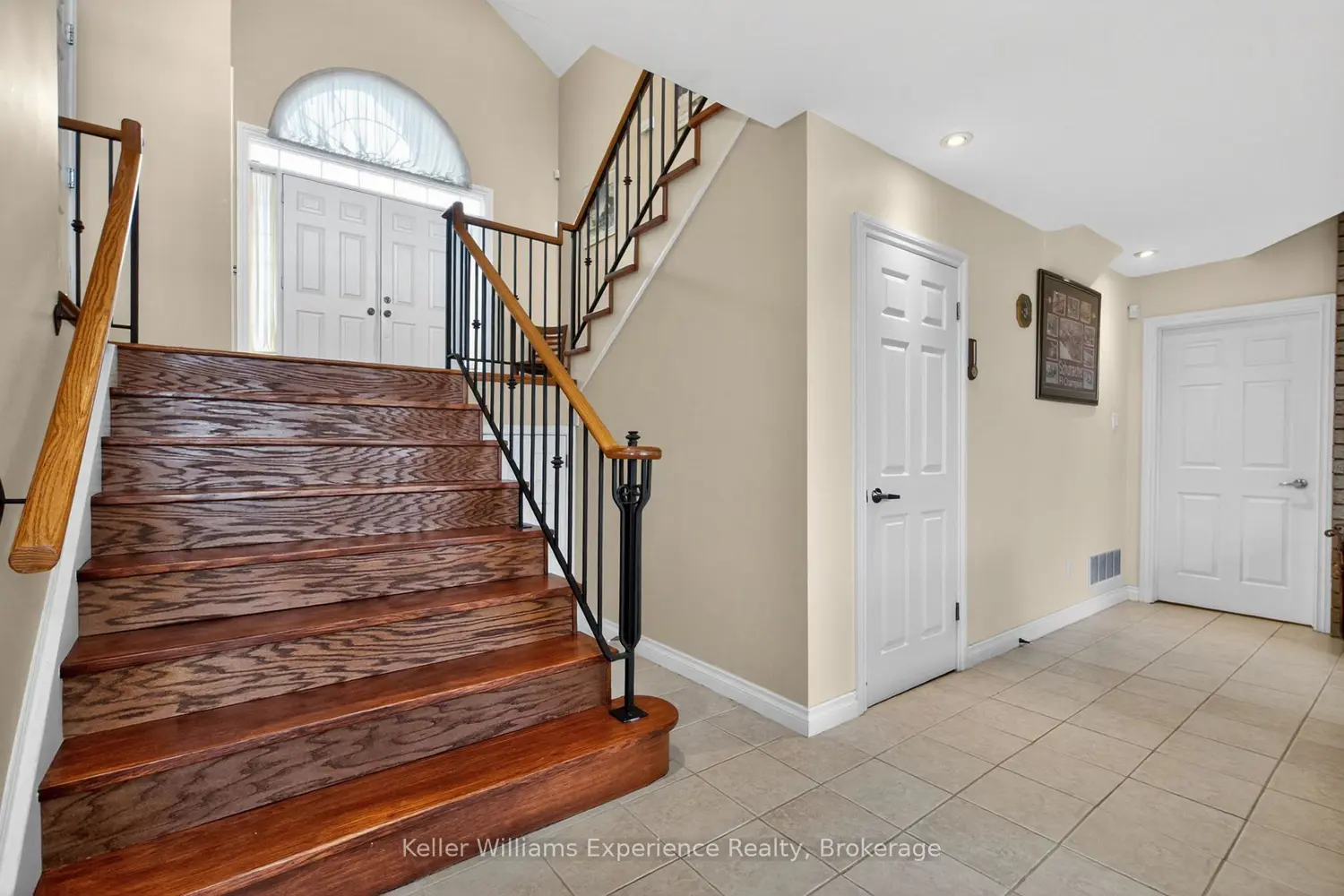 81 Silver Birch Crescent photo 4