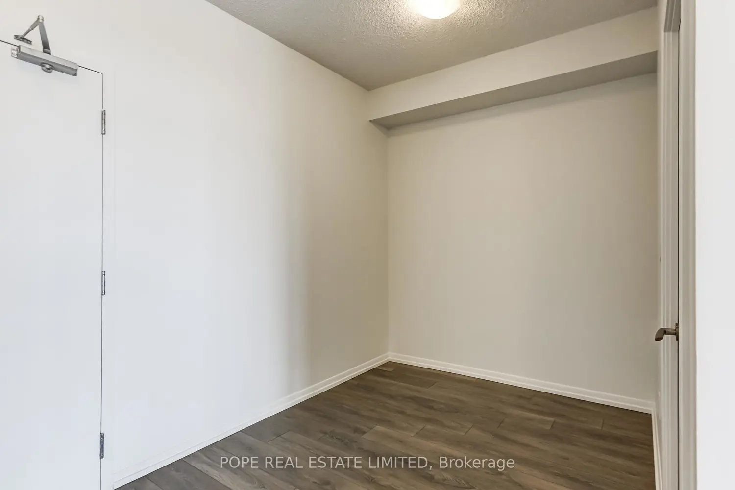 Additional image 5 of 540 Bur Oak Avenue 520