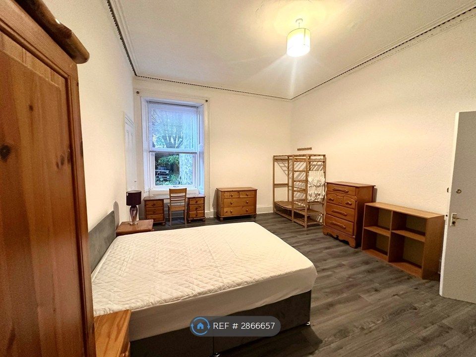 Additional image 7 of 4 bed flat to rentCecil St, Glasgow G12