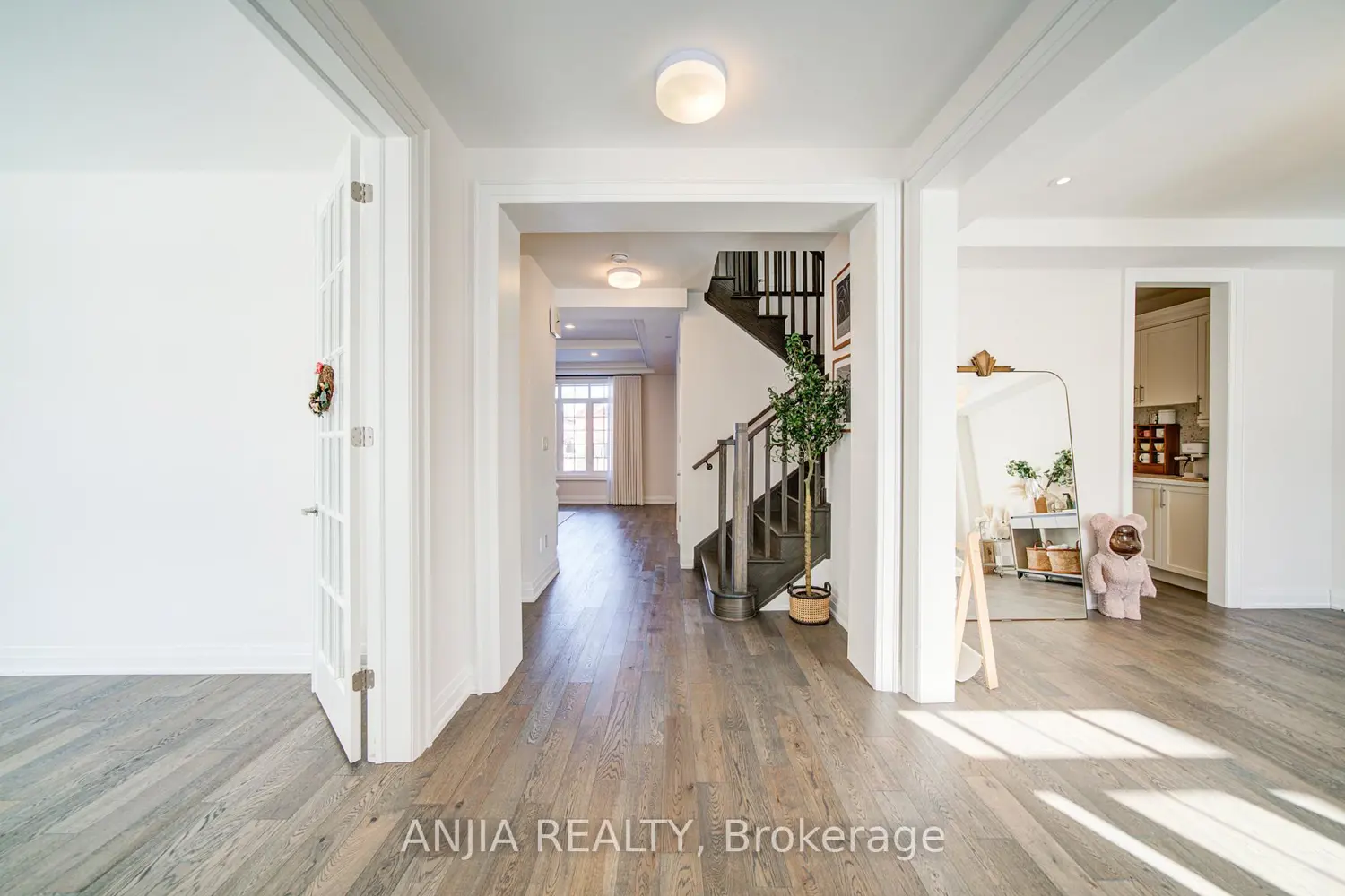Additional image 5 of 5158 16Th Avenue