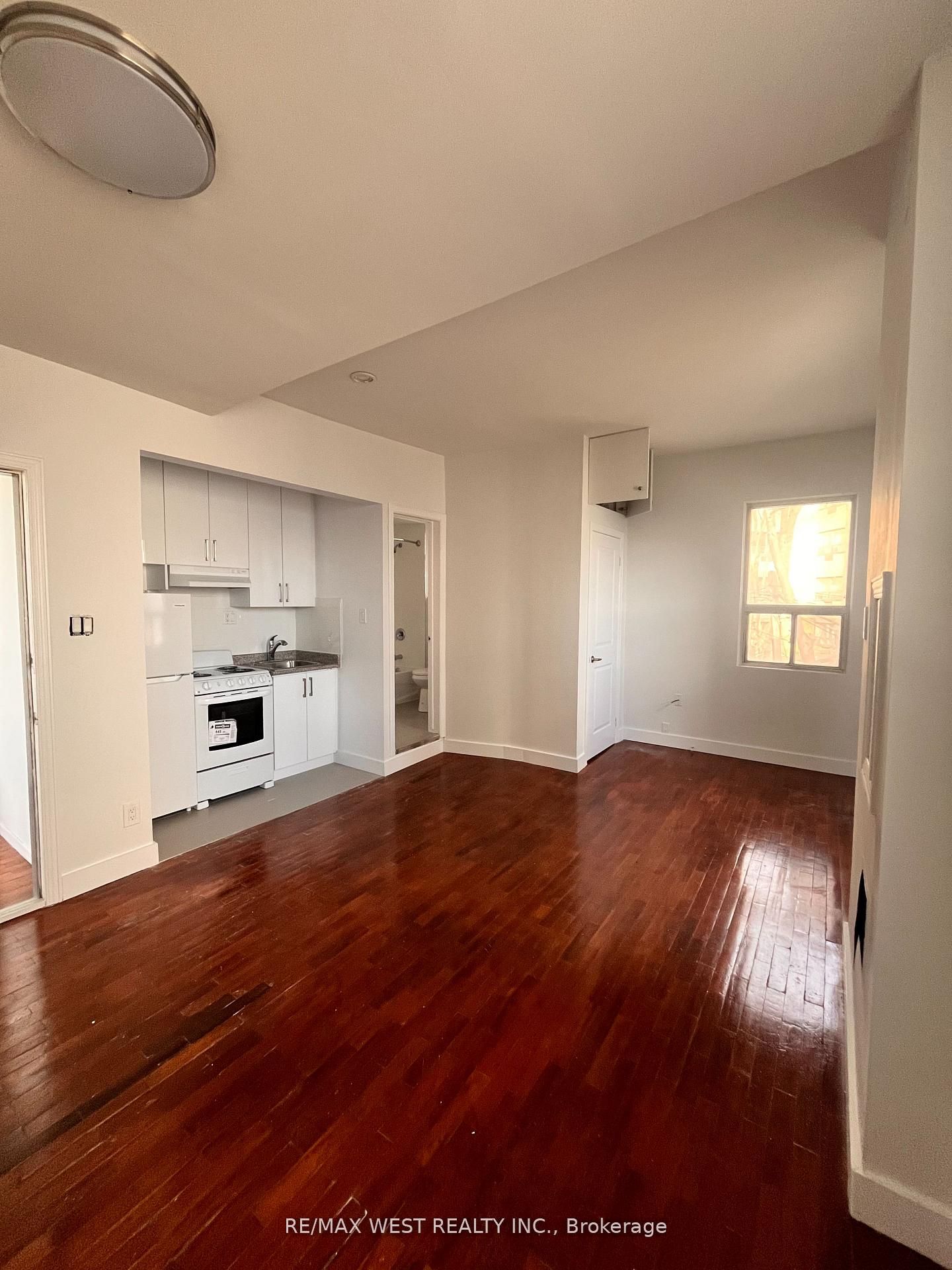 Additional image 4 of 3-96 Springhurst Avenue, Toronto, ON, M6K 1C1