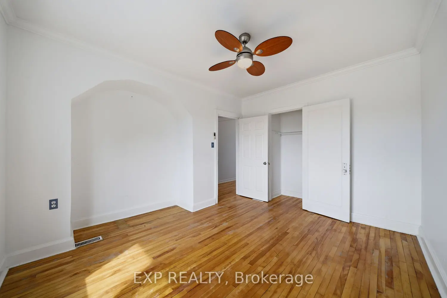 Additional image 10 of 1655 Calypso Street