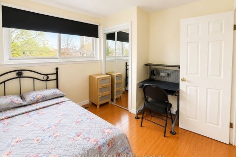 Additional image 8 of B-7 Fontainbleau Drive, Toronto, ON, M2M 1P1