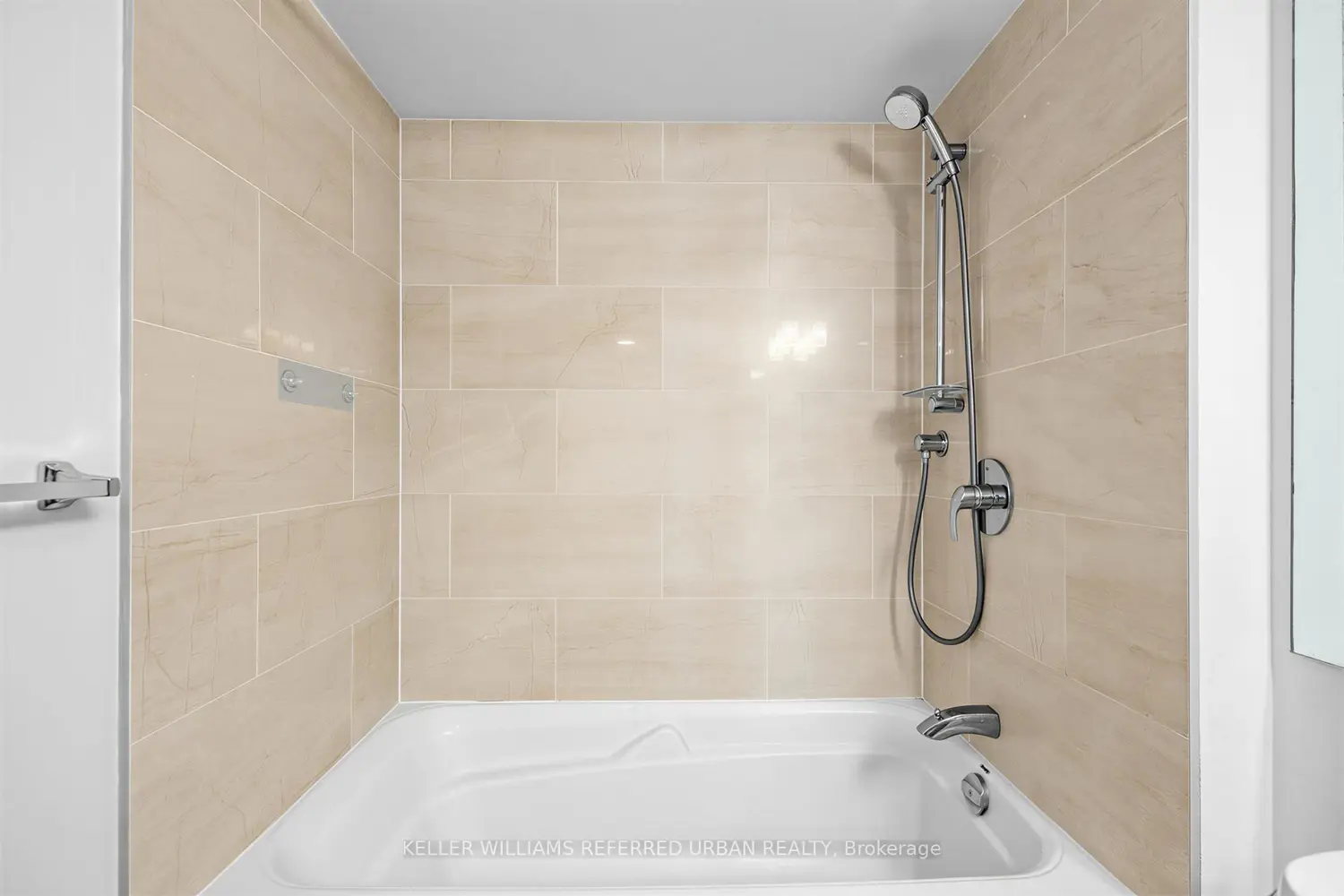 Additional image 17 of 4968 Yonge Street 3507