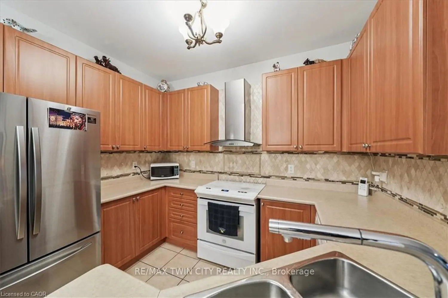 Additional image 3 of 52 Mistycreek Crescent