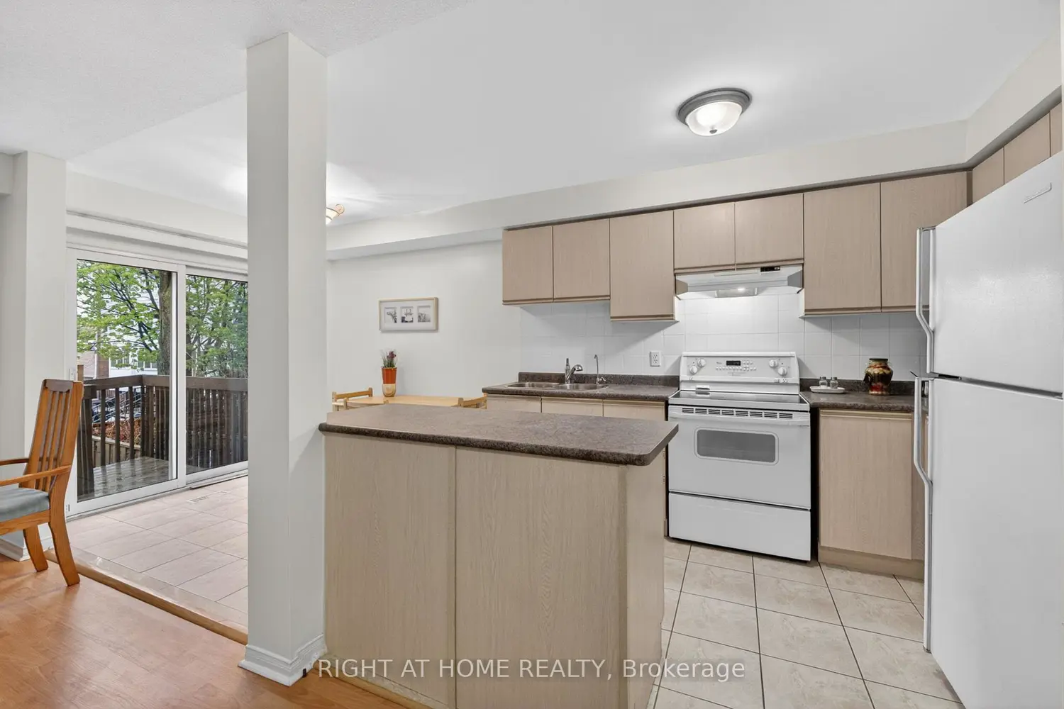 Additional image 5 of 1480 Britannia Road 24