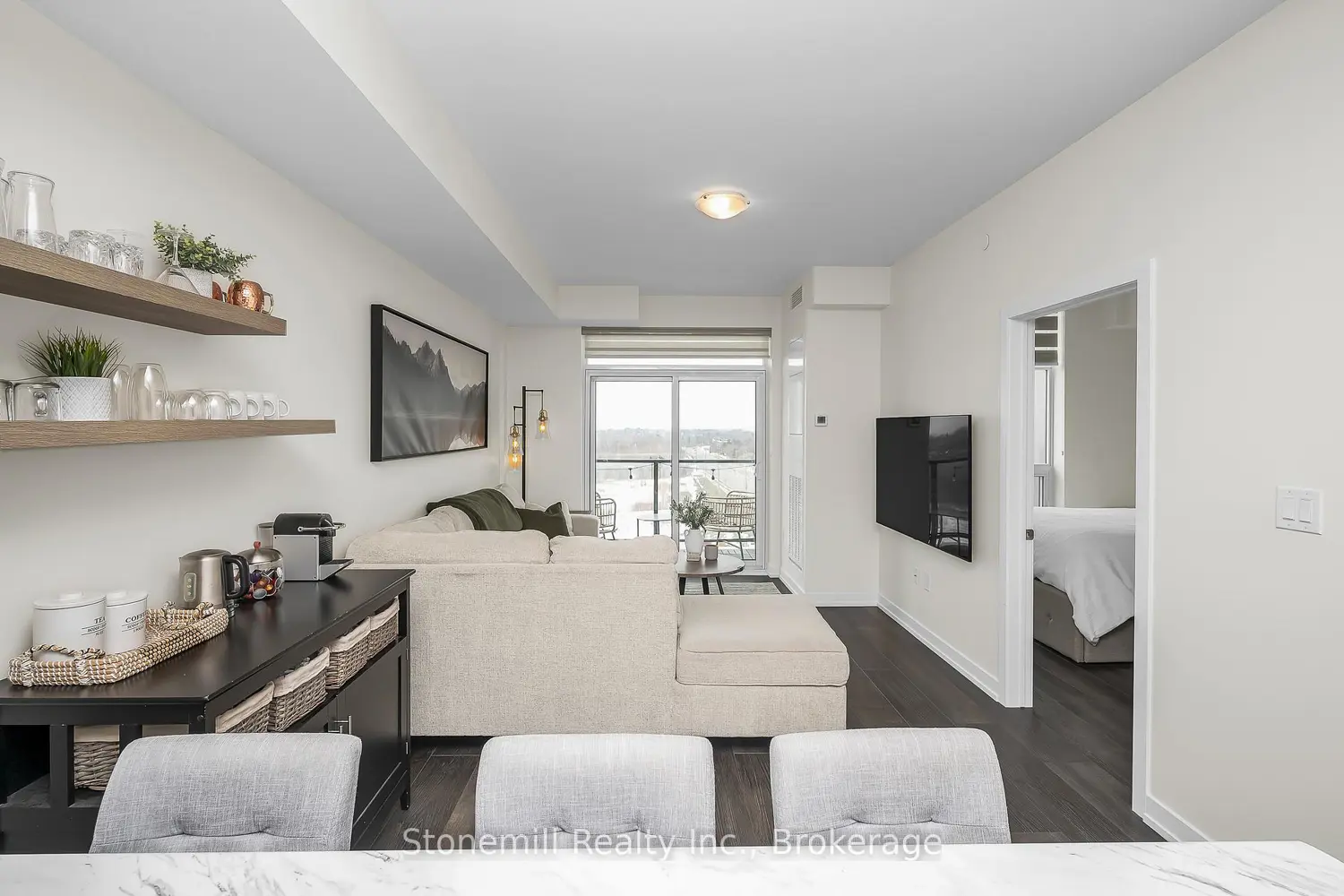 Additional image 6 of 450 Dundas Street 701