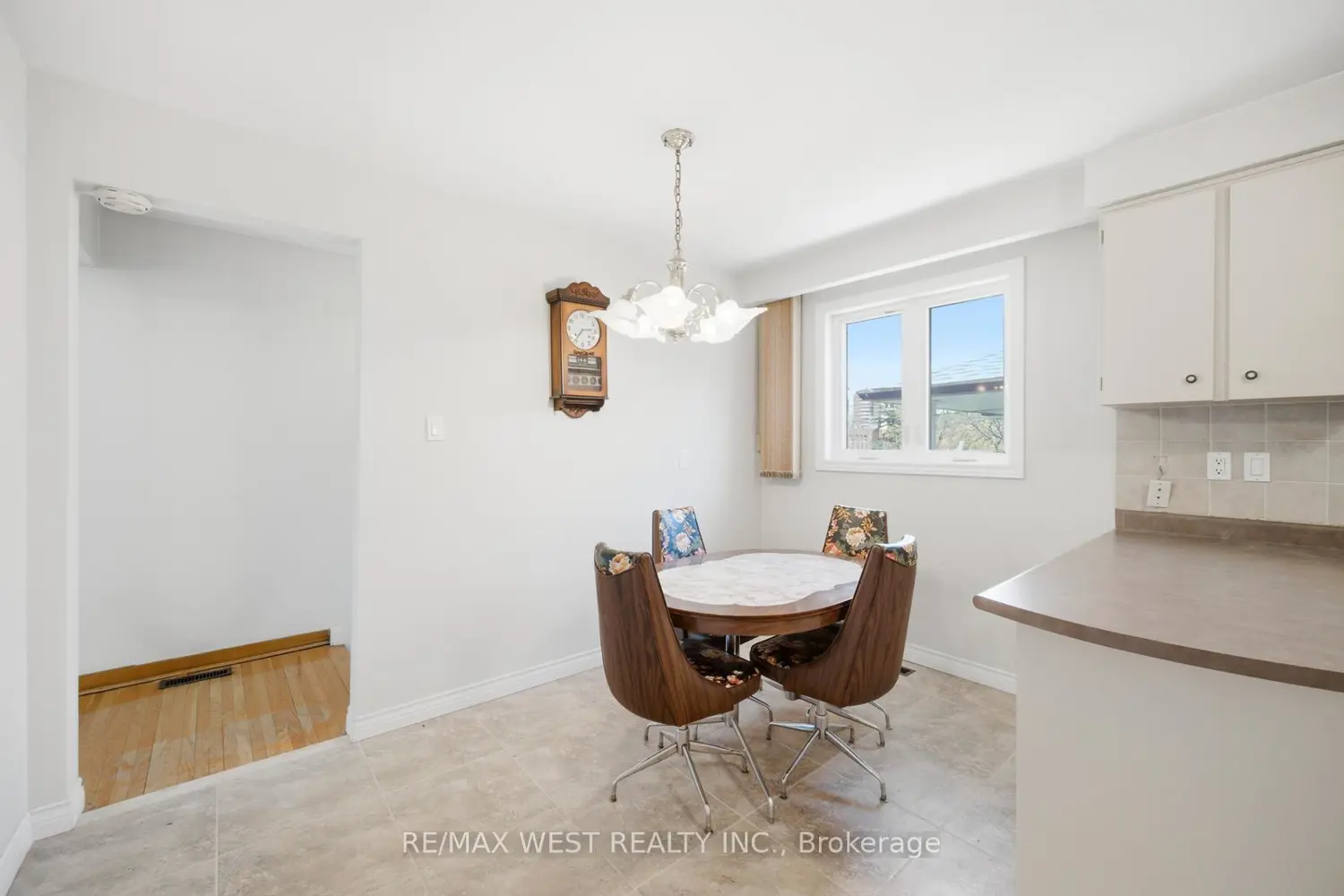 Additional image 8 of 111 Shoreham Drive