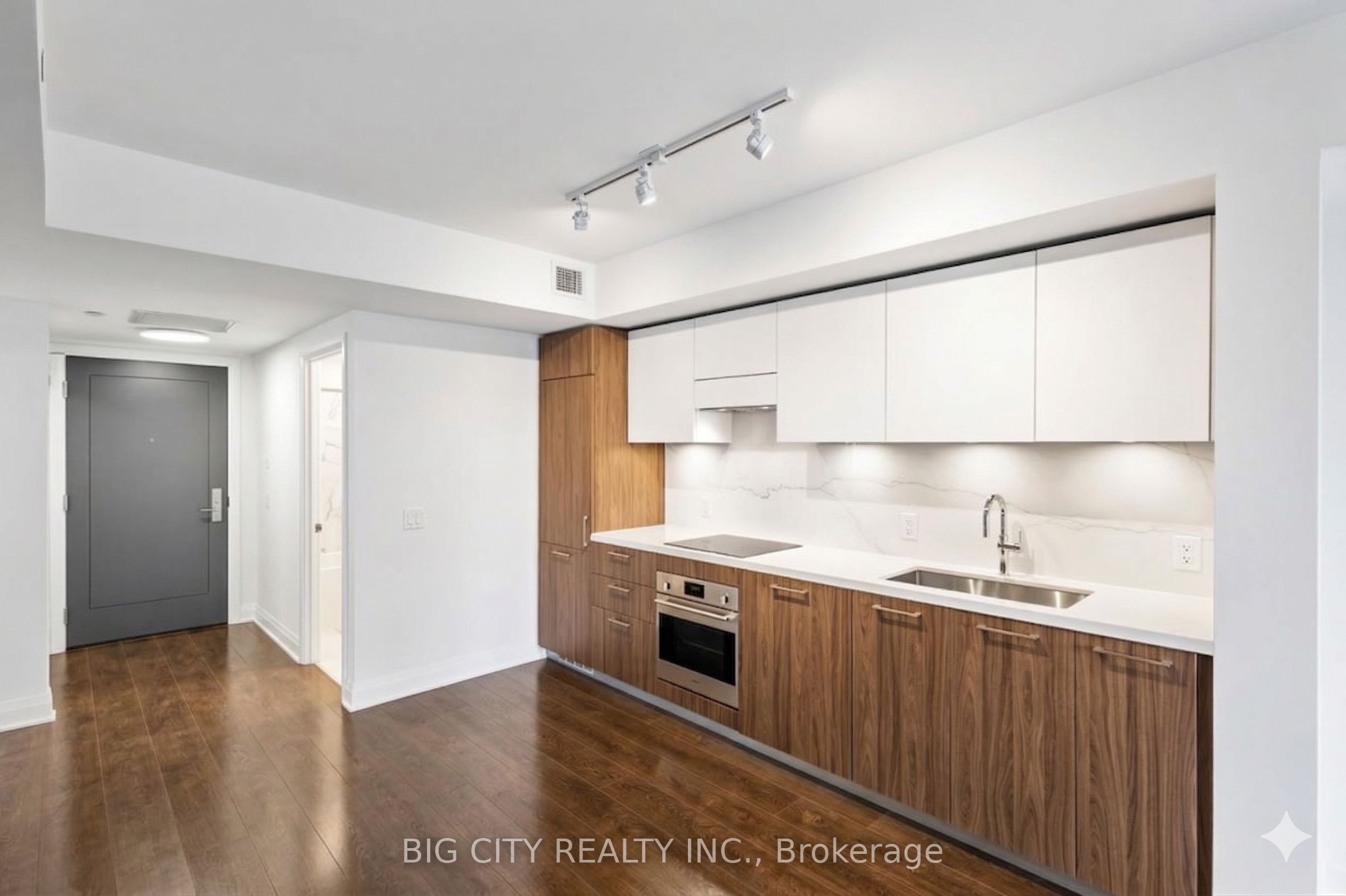 Additional image 3 of 305-33 Frederick Todd Way, Toronto, ON, M4G 0C9