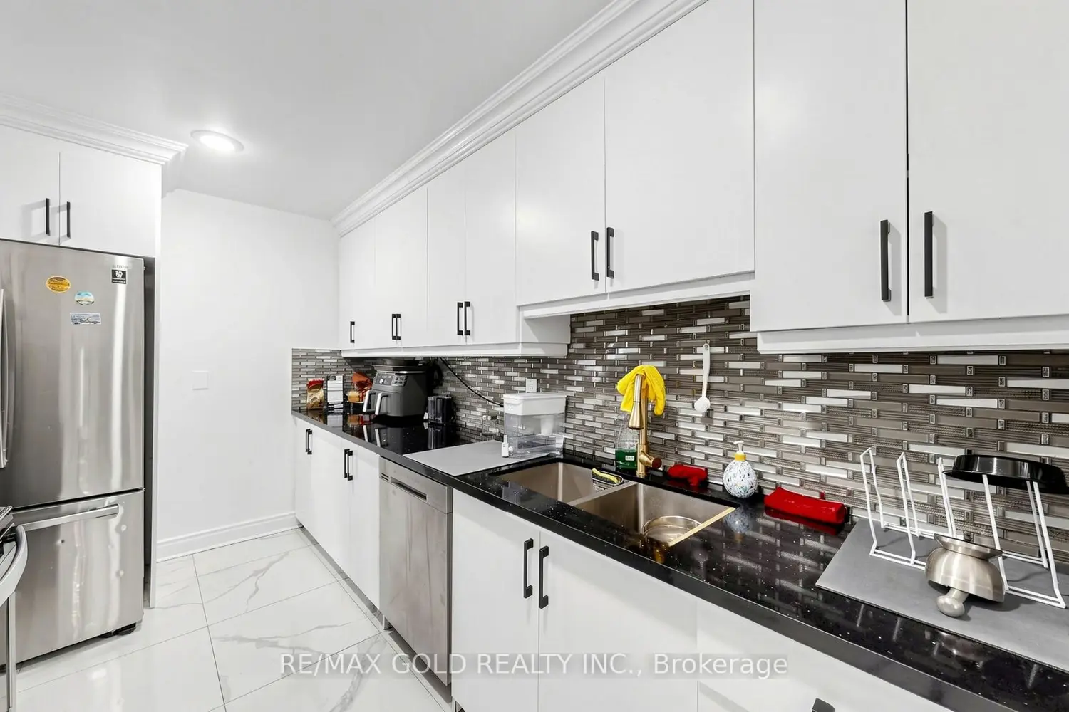 Additional image 8 of 2825 Islington Avenue 102