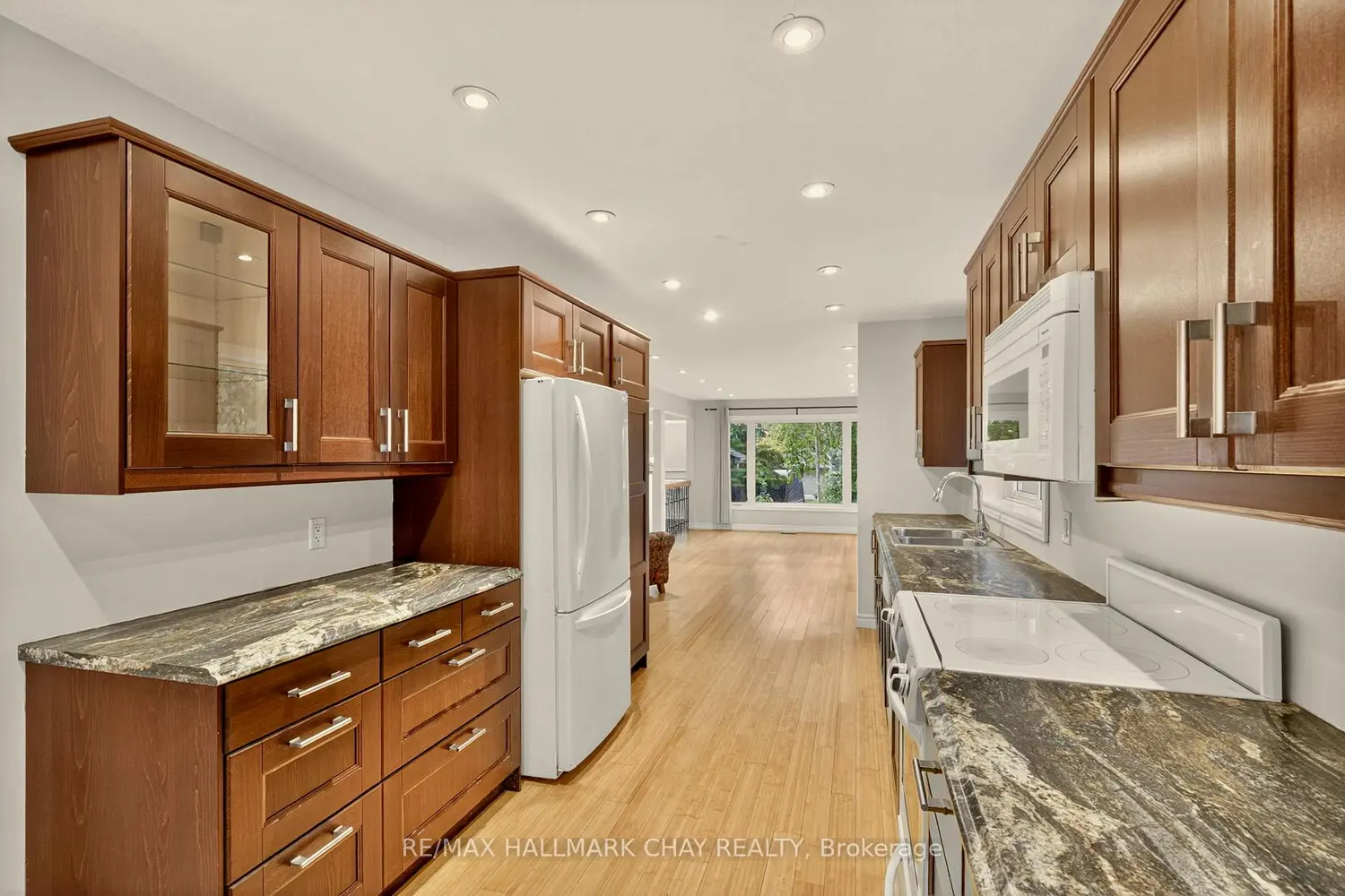 Additional image 6 of 29 Oakley Park Square