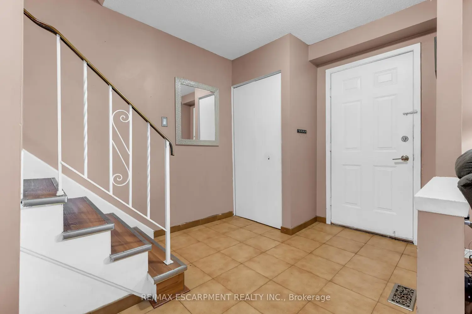 Additional image 5 of 102 Berkindale Drive