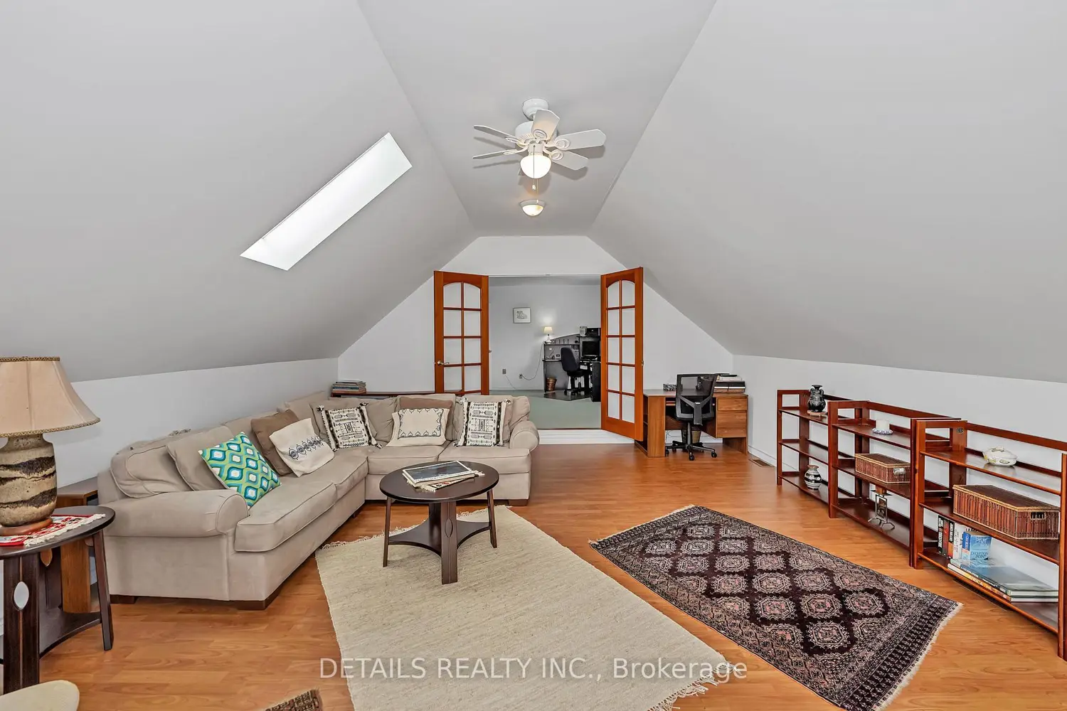 Additional image 12 of 1020 Ambleside Crescent