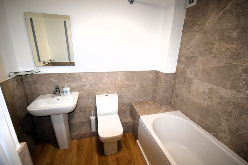 Additional image 9 of 2 bed flat to rentSouth Henry Street, Carlisle CA1