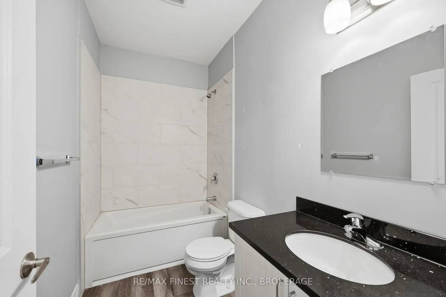 Additional image 15 of 501 Frontenac Street 308