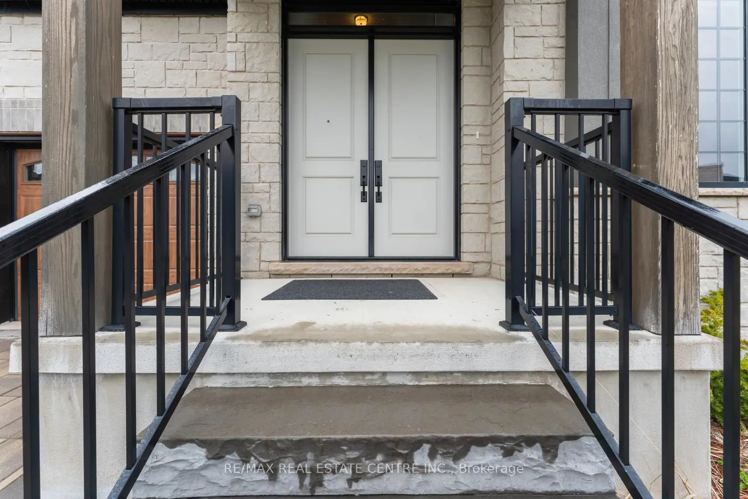 Additional image 2 of 94 Pondcliffe Drive