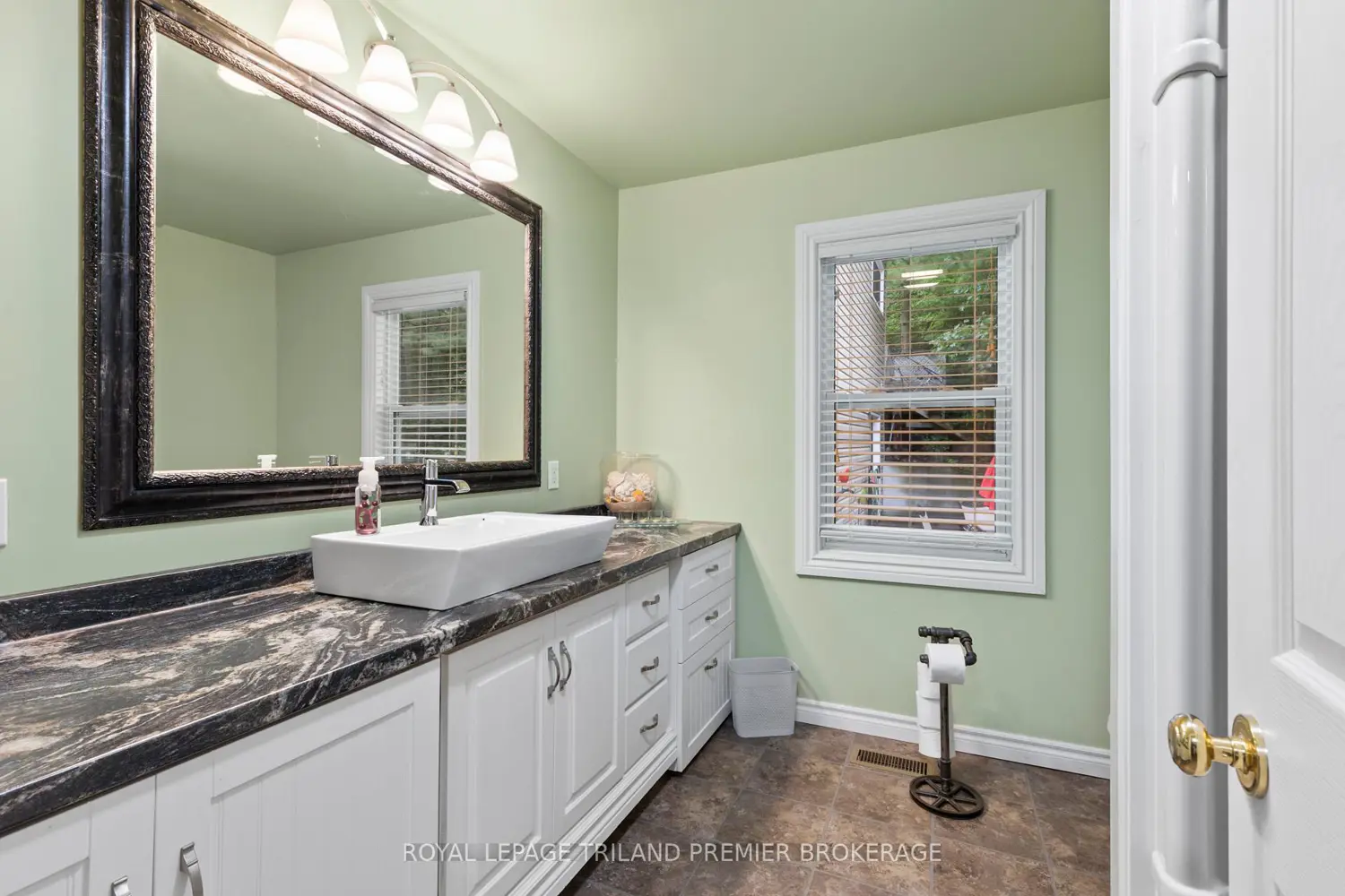 Additional image 9 of 7710 Clayton Street