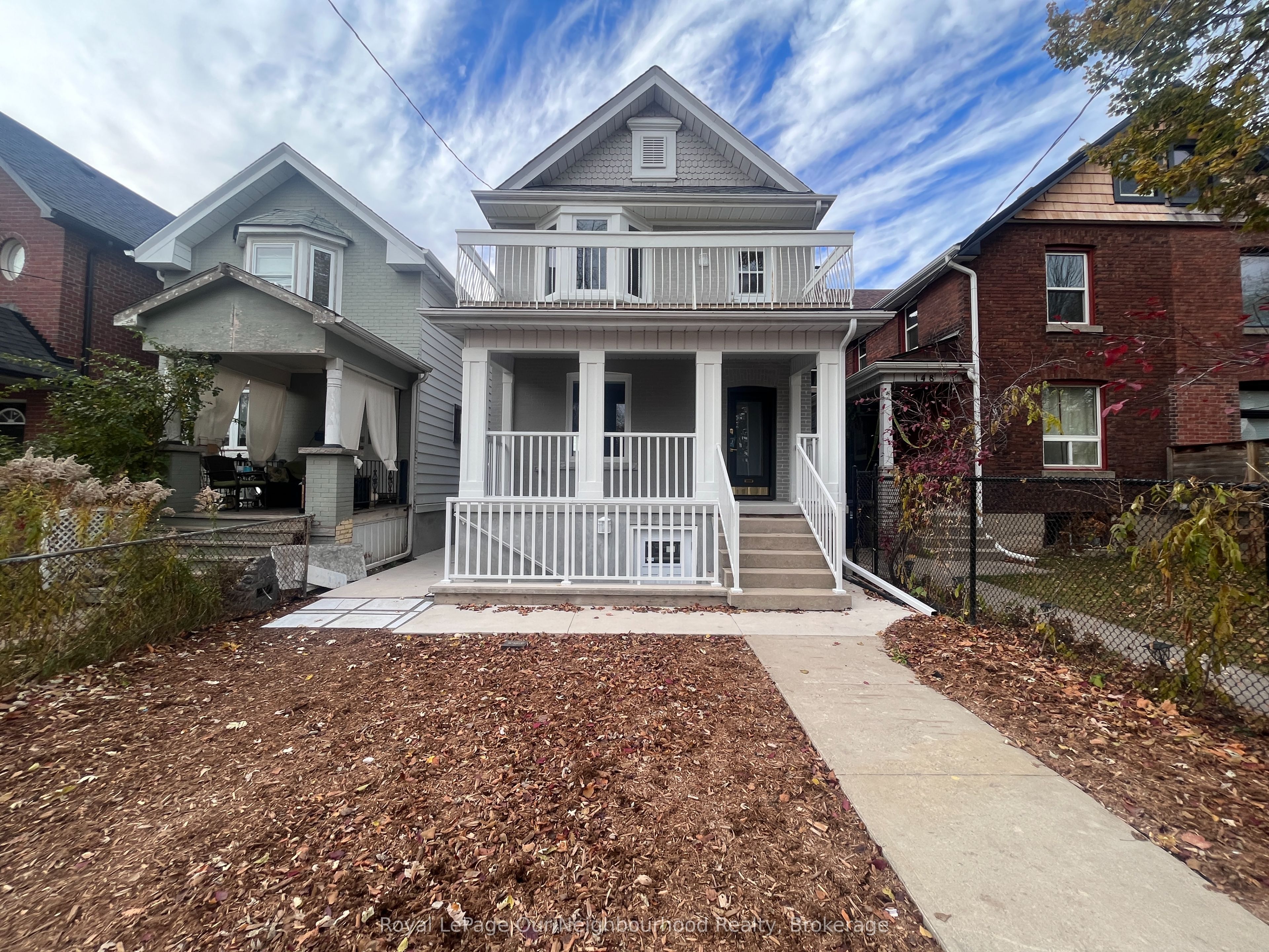 Lower-146 Bartlett Avenue, Toronto, ON, M6H 3G1