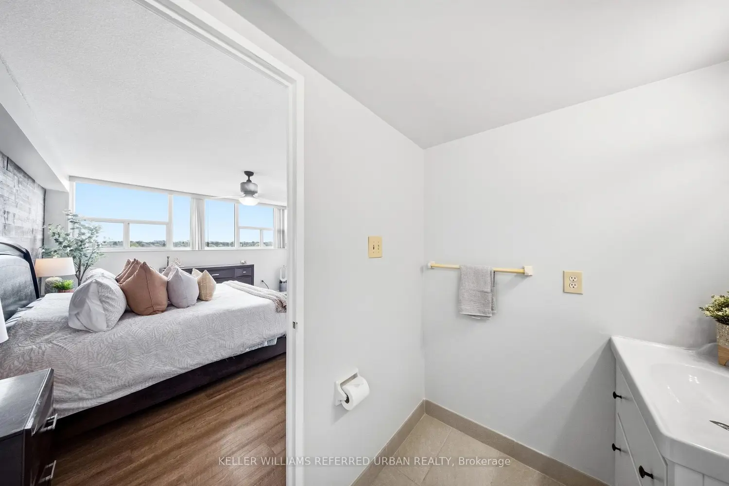 Additional image 9 of 2130 Weston Road 1401