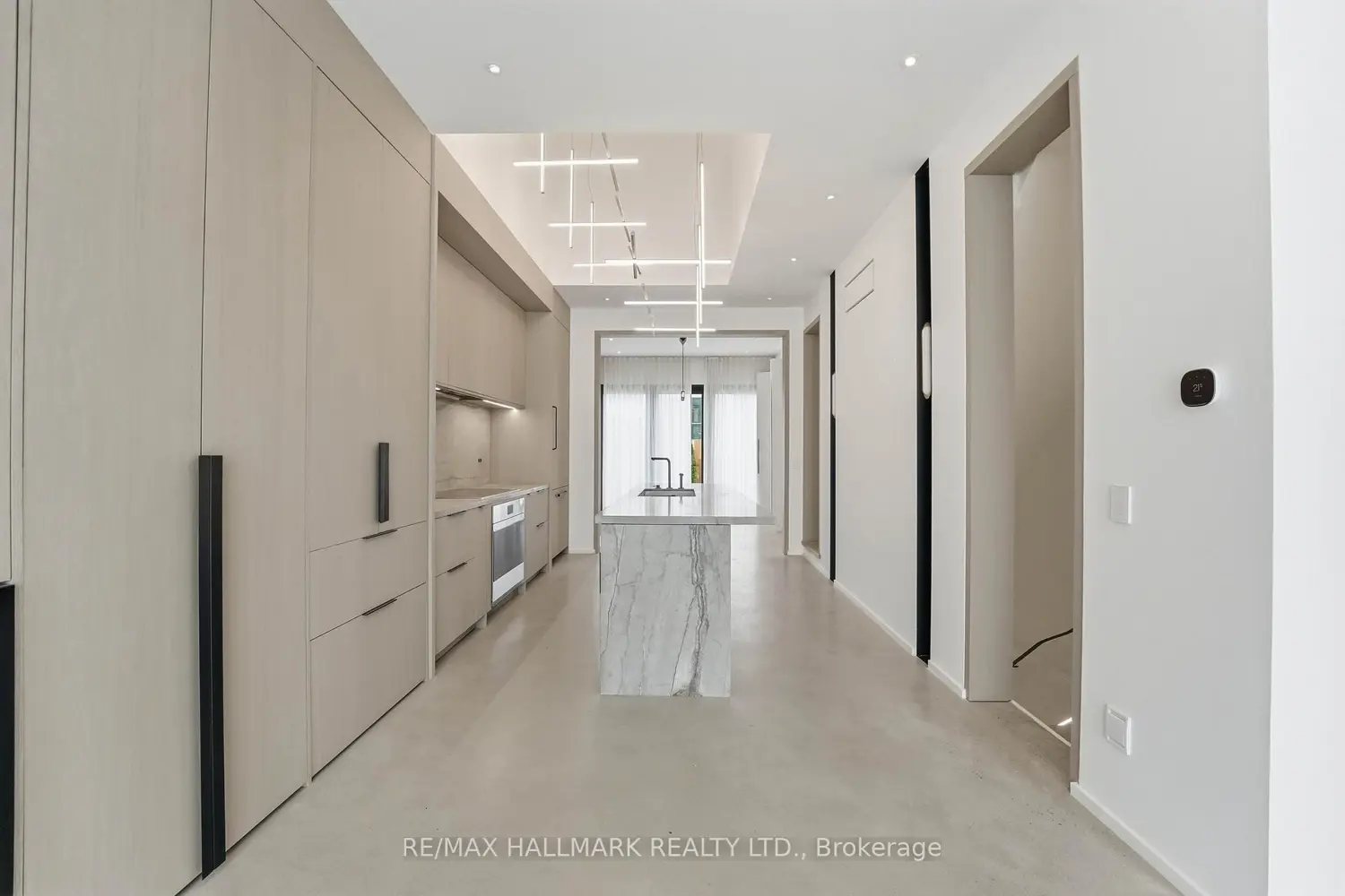 Additional image 5 of 48 Shaftesbury Avenue