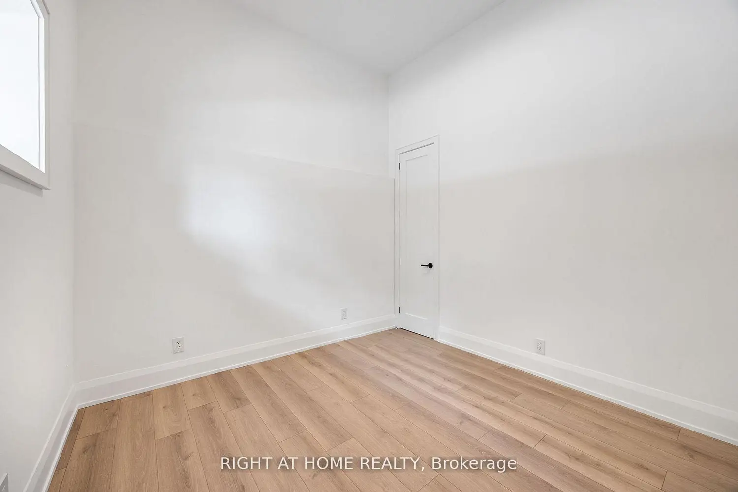 Additional image 19 of 120 Hammell Street