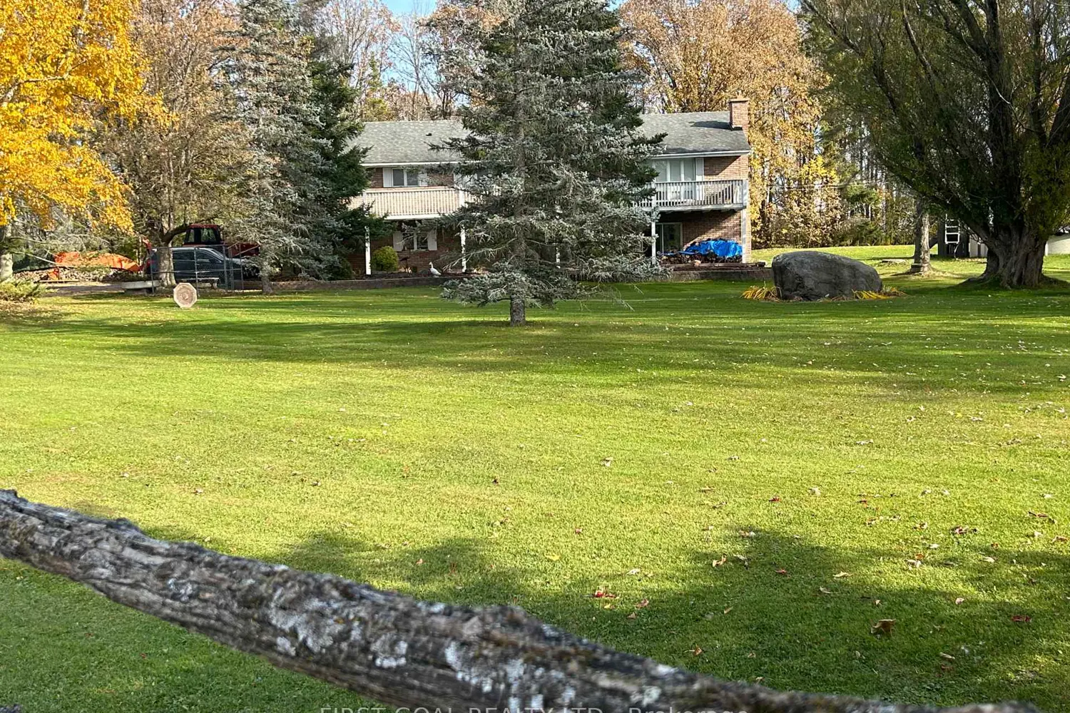 2973 Matchedash Street photo 2