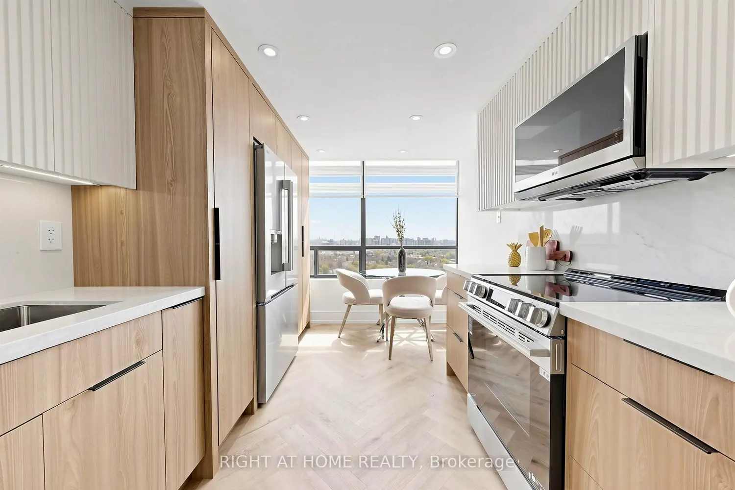 Additional image 8 of 7420 Bathurst Street 1510
