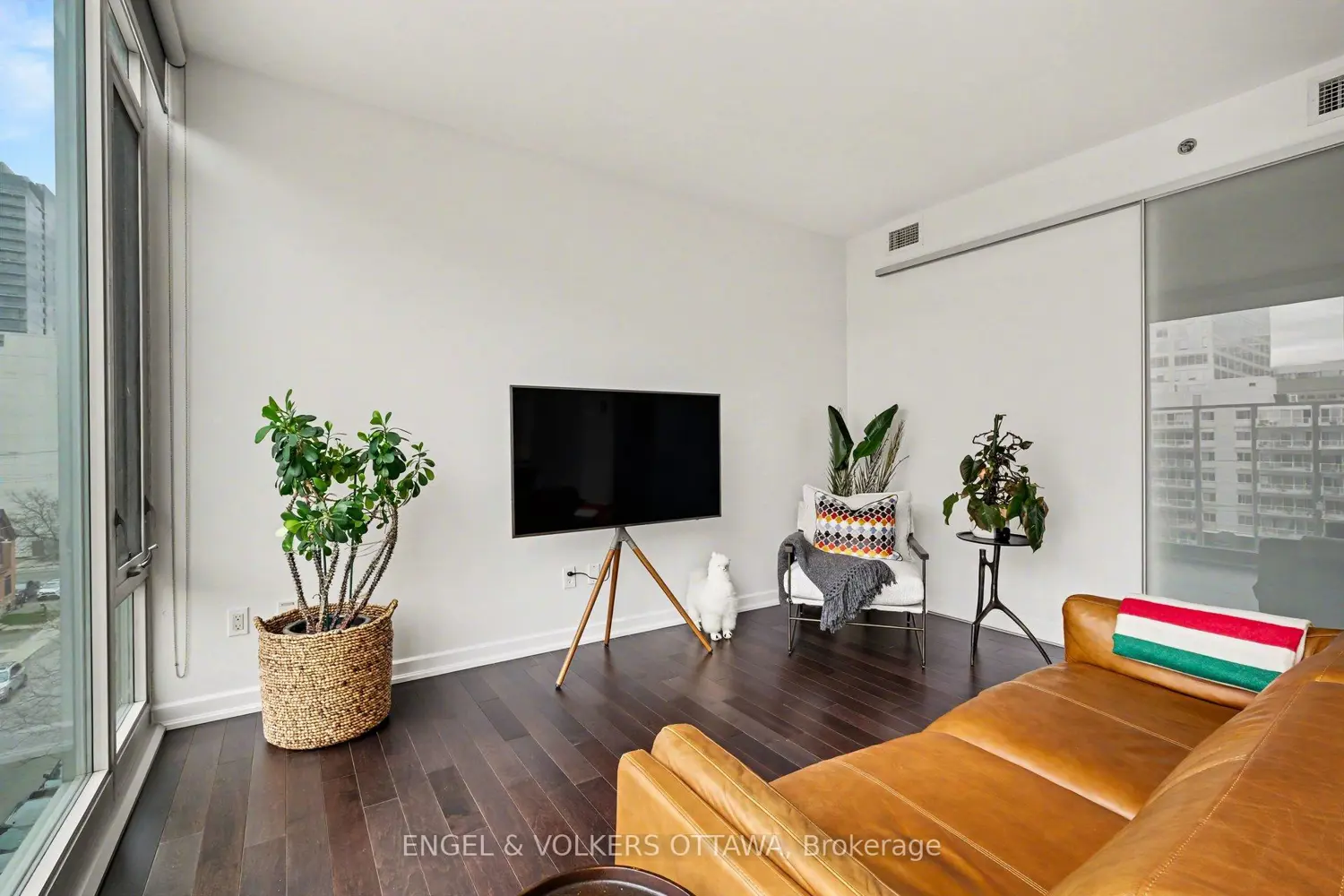 Additional image 6 of 300 Lisgar Street 513
