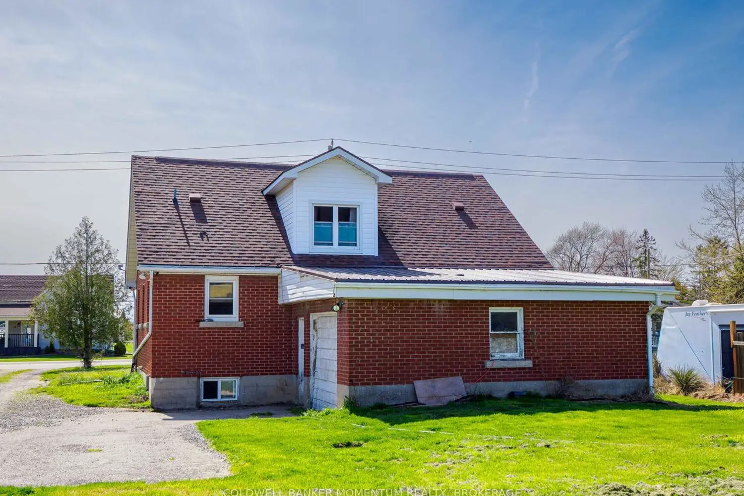 23 Erie Avenue photo 2