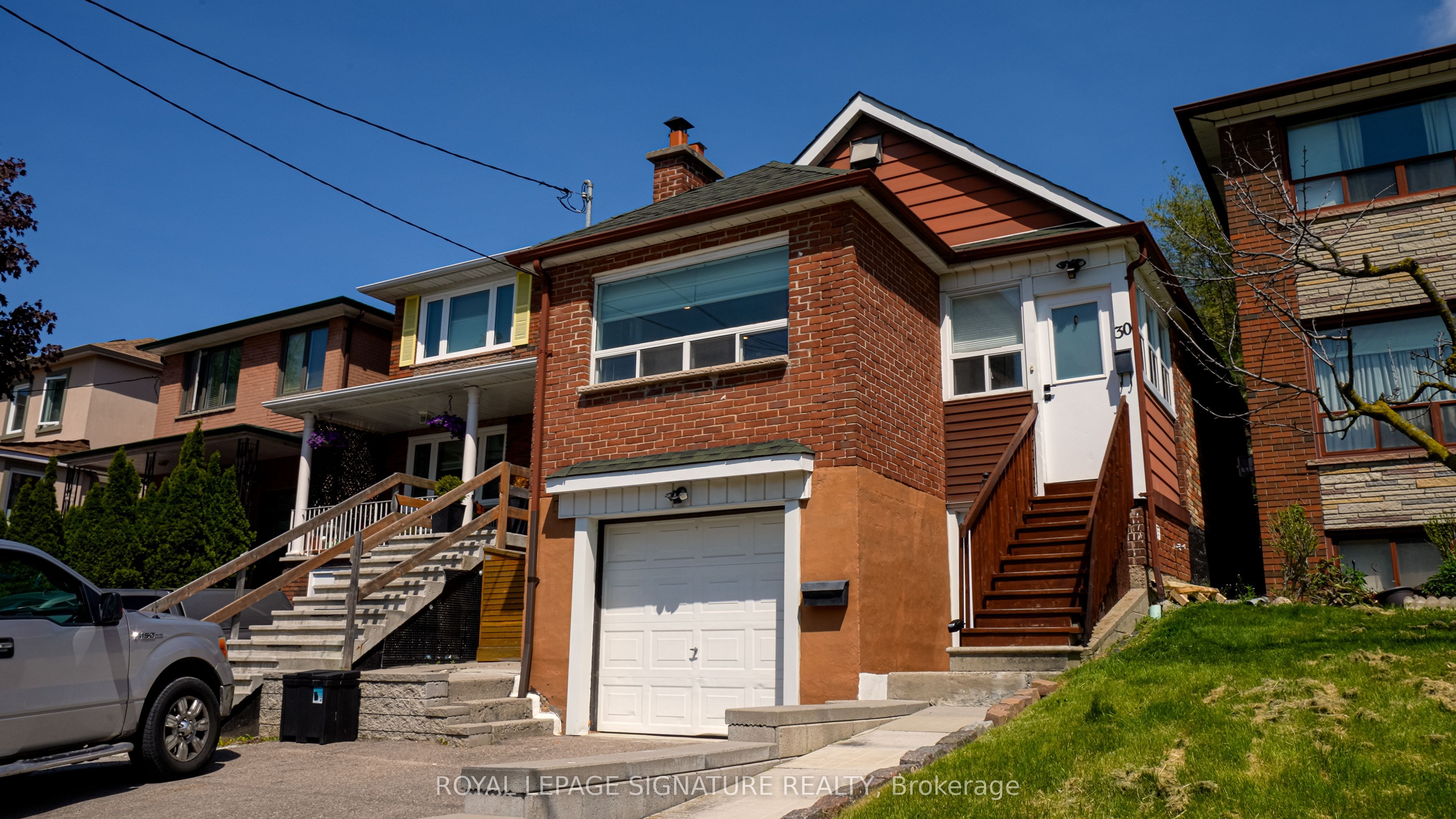 Main-30 Preston Road, Toronto, ON, M6E 1Y7