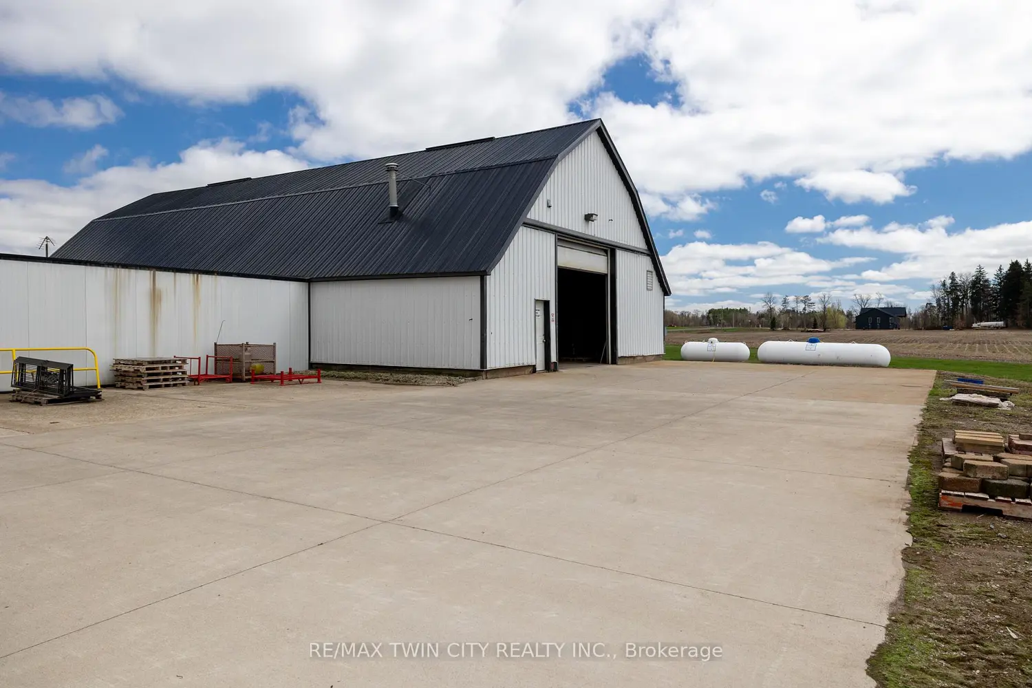 331 Middle Townline Road photo 3