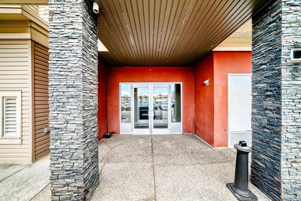 Additional image 4 of 1208-403 Mackenzie Way SW, Airdrie, AB, T4B 3V7