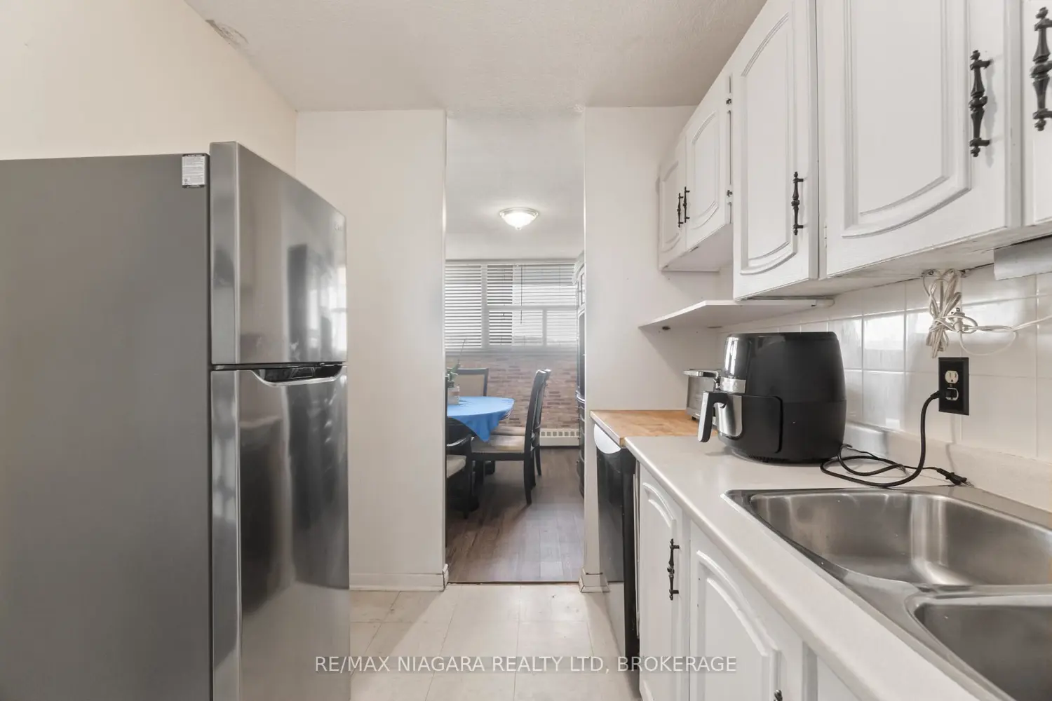 Additional image 8 of 215 Glenridge Avenue 409