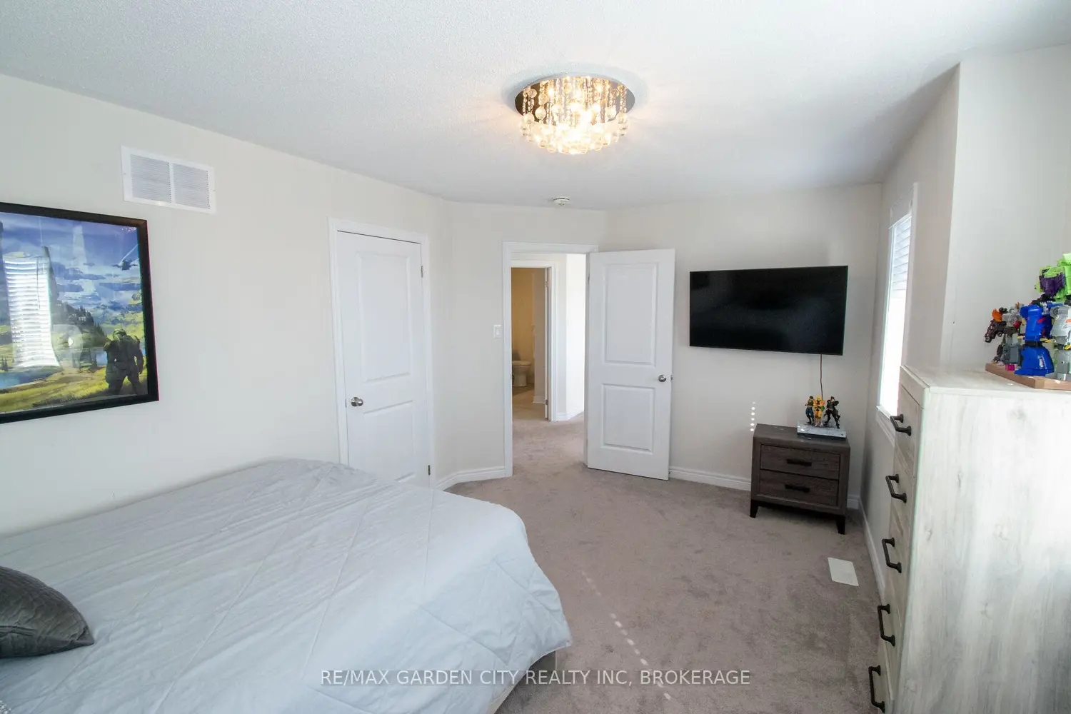 Additional image 7 of 243 Shoreview Drive