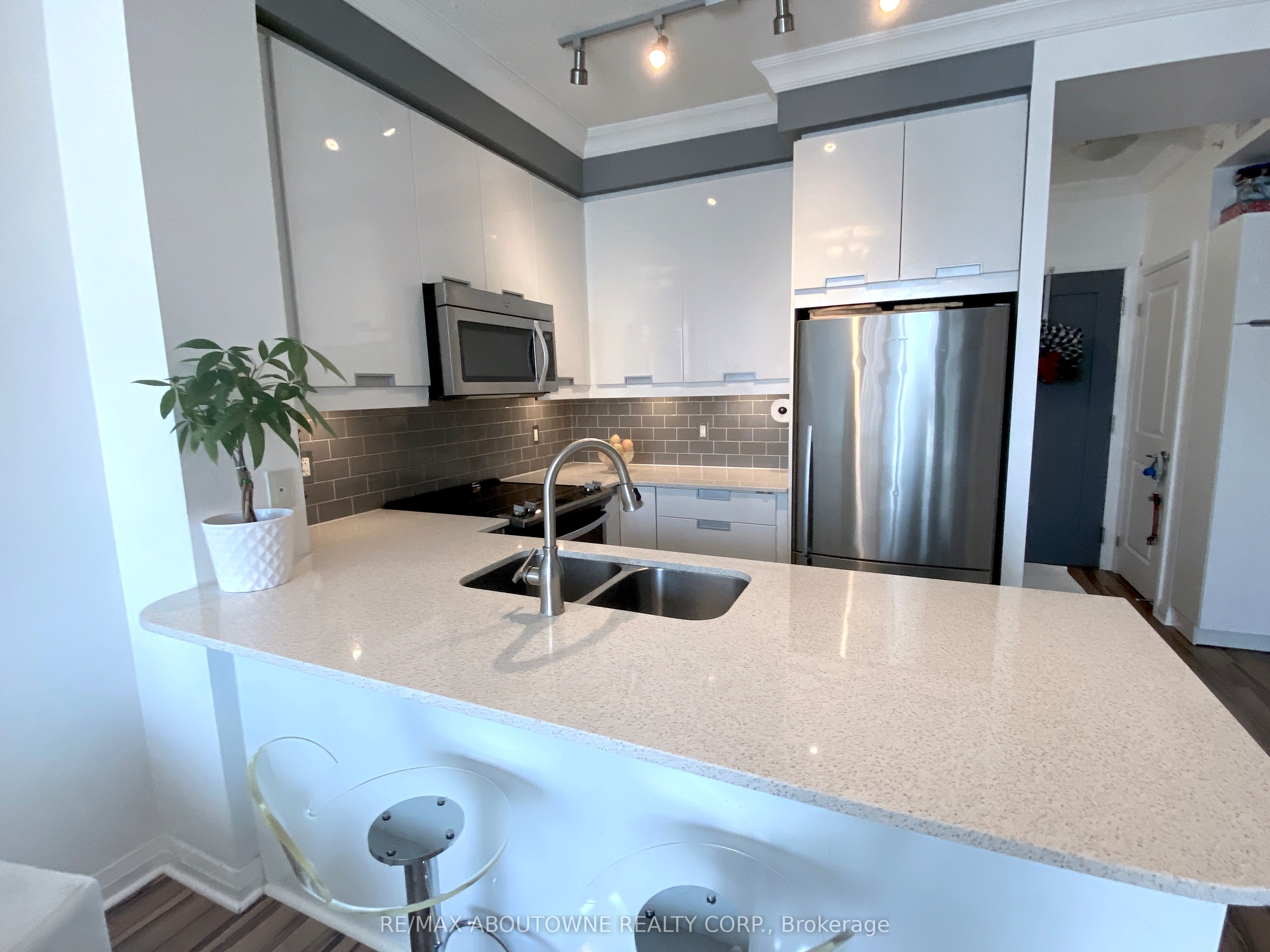Additional image 6 of 1503-75 Eglinton Avenue W, Mississauga, ON, L5R 0E5